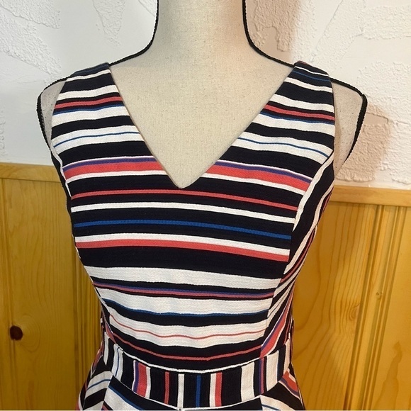 Adelyn Rae Cut Out Striped Dress Sz-S - Picture 2 of 10